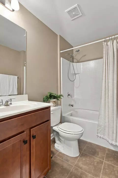 Bath - 3022 Alan Dr, Spring Hill, TN 37174 photo 7 of 9