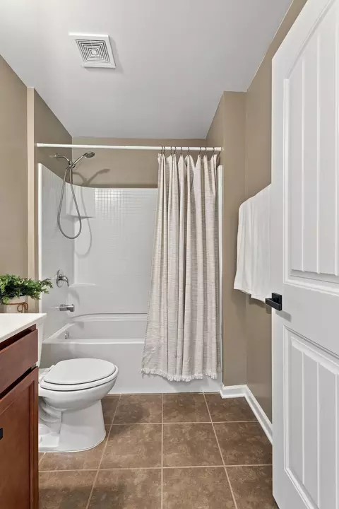Bath - 3022 Alan Dr, Spring Hill, TN 37174 photo 6 of 9