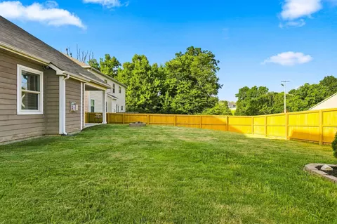 Exterior - 3022 Alan Dr, Spring Hill, TN 37174 photo 8 of 10