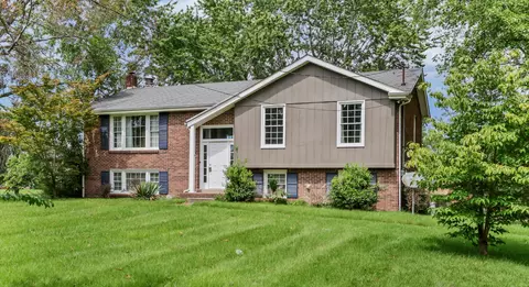 2279 Sentinel Dr, Clarksville, TN 37043