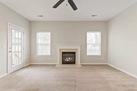 Living - 1402 Bern Dr, Spring Hill, TN 37174 photo 1 of 10