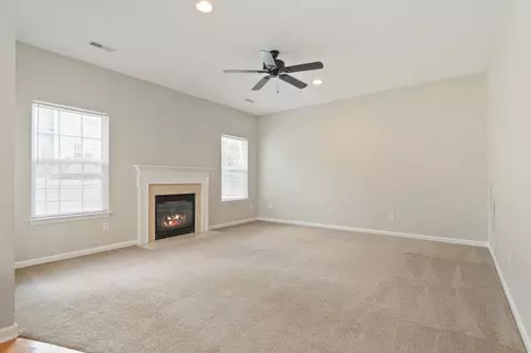 Living - 1402 Bern Dr, Spring Hill, TN 37174 photo 5 of 10