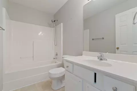 Bath - 1402 Bern Dr, Spring Hill, TN 37174 photo 2 of 3