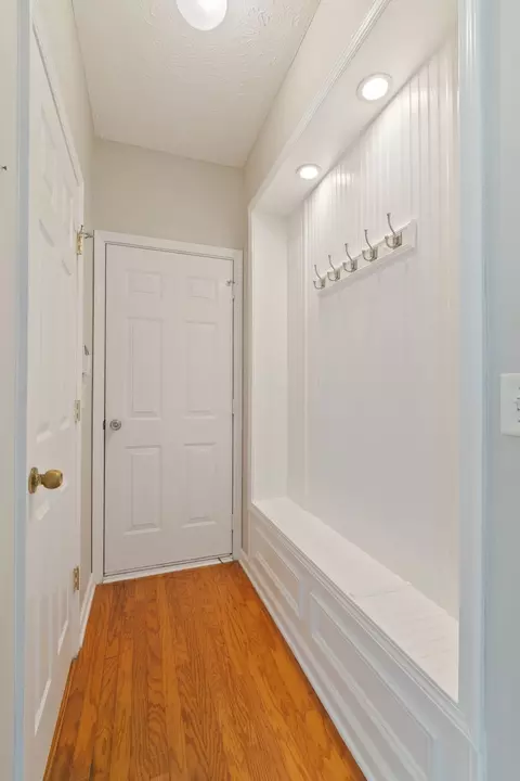 Entry Way - 1402 Bern Dr, Spring Hill, TN 37174 photo 5 of 6