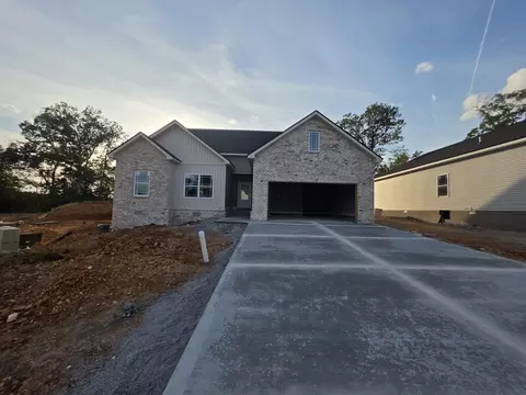 488 S Halifax Ct, Clarksville, TN 37040