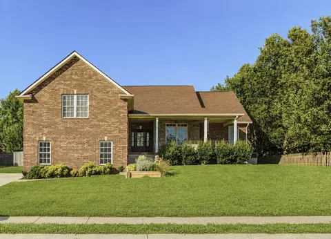 3543 Overridge Cir, Adams, TN 37010