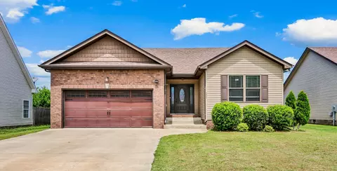 208 Azalea Dr, Oak Grove, KY 42262