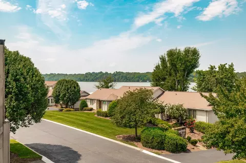 121 Tanasi Shr, Gallatin, TN 37066