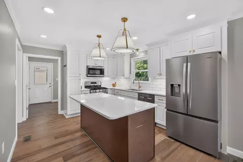 Kitchen - 926 Dyer Cir, Morrison, TN 37357 photo 2 of 5
