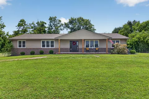 Exterior - 926 Dyer Cir, Morrison, TN 37357 photo 10 of 11
