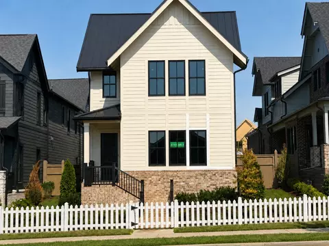 2543 Buckner Ln, Thompsons Station, TN 37179