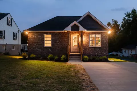 224 Capitol View Dr, Nashville, TN 37207