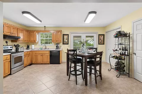 Kitchen - 809 Hillside Dr, Springfield, TN 37172 photo 1 of 4