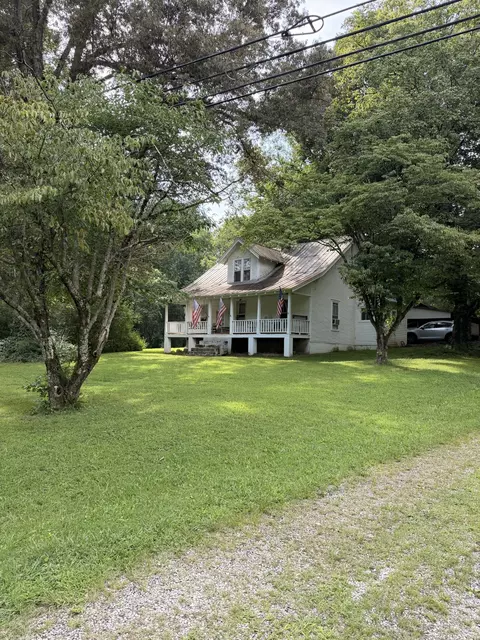 1264 Blanton Chapel Rd, Manchester, TN 37355