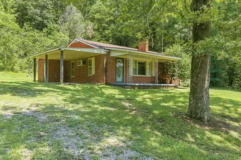 9558 Mount Carmel Rd, Decaturville, TN 38329