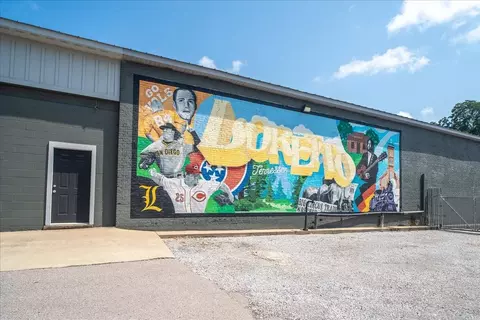 Exterior - 126 Main St, Loretto, TN 38469 photo 4 of 9
