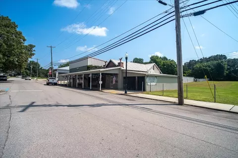 Exterior - 126 Main St, Loretto, TN 38469 photo 8 of 9