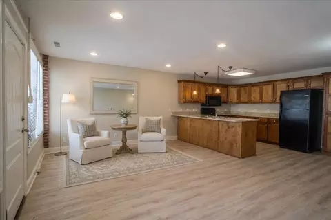 Living - 126 Main St, Loretto, TN 38469 photo 2 of 4
