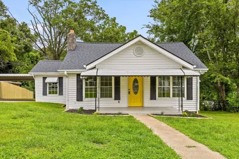 721 Claire St, Rossville, GA 30741
