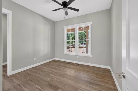 Bedroom - 137 Swift Ln, Cunningham, TN 37052 photo 2 of 7