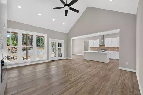 Living - 137 Swift Ln, Cunningham, TN 37052 photo 1 of 3