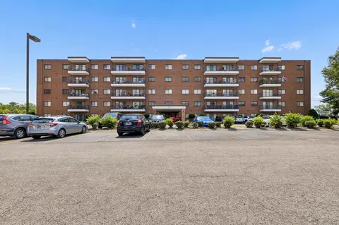 200 Sanders Ferry Rd #2205, Hendersonville, TN 37075