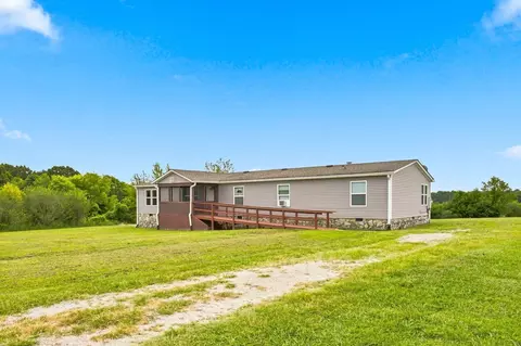477 Dady Rd, Mcewen, TN 37101 photo 3