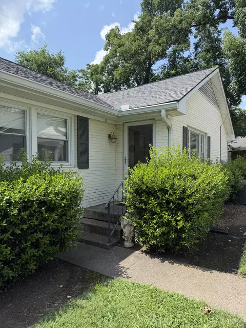 856 Kirkwood Ave # B, Nashville, TN 37204