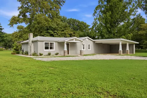 1522 Holders Cove Rd, Winchester, TN 37398