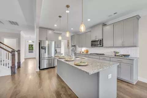 Kitchen - 1175 Batbriar Rd, Murfreesboro, TN 37128 photo 3 of 5