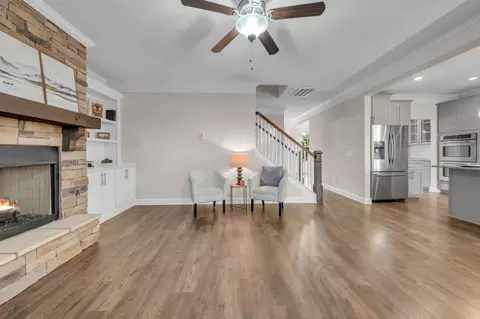 Living - 1175 Batbriar Rd, Murfreesboro, TN 37128 photo 4 of 4