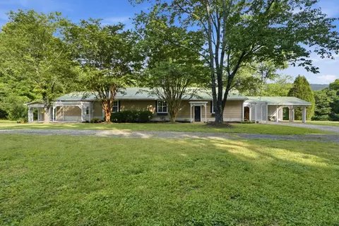 350 Carden St, Soddy Daisy, TN 37379