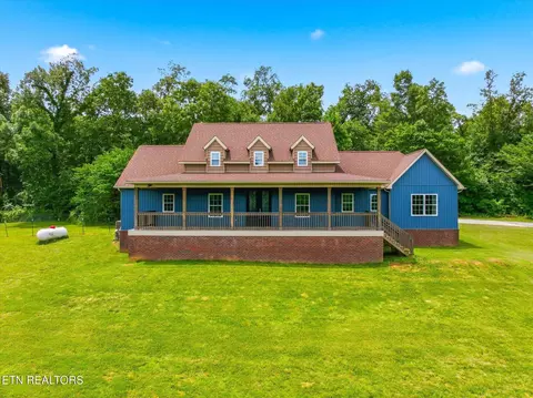 2728 Sweetwater Vonore Rd, Sweetwater, TN 37874