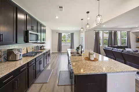 Kitchen - 3906 Bomeadows Dr, Murfreesboro, TN 37128 photo 4 of 4
