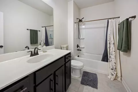 Bath - 3906 Bomeadows Dr, Murfreesboro, TN 37128 photo 1 of 6