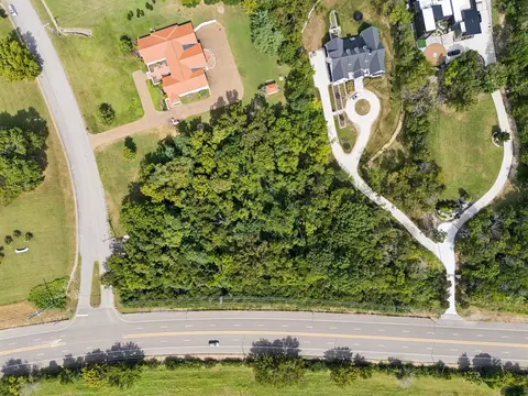 800 Lakemont Dr, Nashville, TN 37220