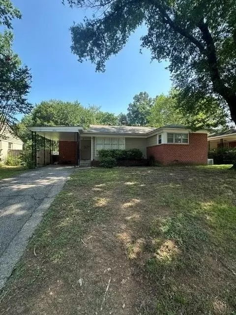 5042 Kaye Rd, Memphis, TN 38117