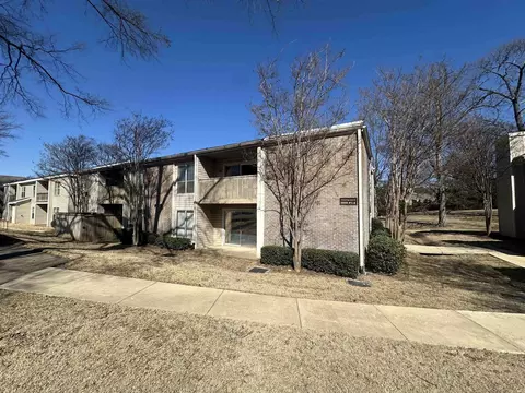 6699 Whispering Oak Pl #1, Memphis, TN 38120