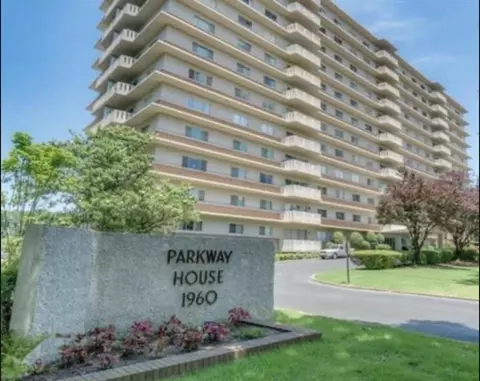 1960 N Parkway Ave #105, Memphis, TN 38112