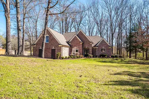 190 Shady Oaks Dr, Eads, TN 38028