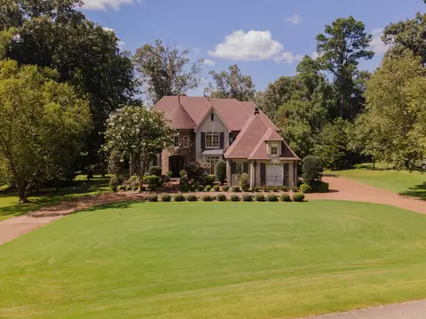 200 Aston Hall Dr, Eads, TN 38028