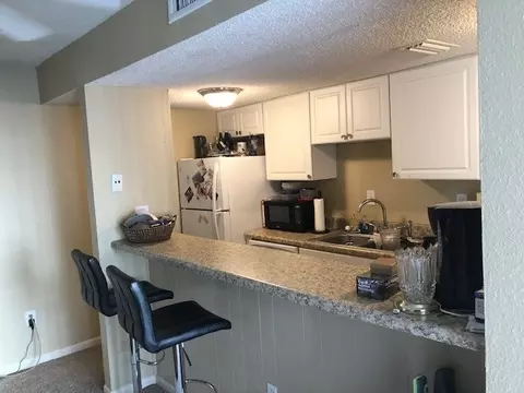 6749 Meadow Oak Pl, Memphis, TN 38120 photo 3