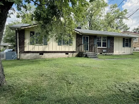 124 Laurel Ln, Hendersonville, TN 37075