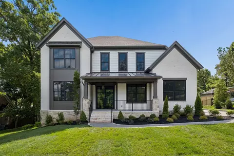 2808 White Oak Dr, Nashville, TN 37215