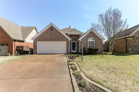 3134 Woodland Fir Dr, Lakeland, TN 38002
