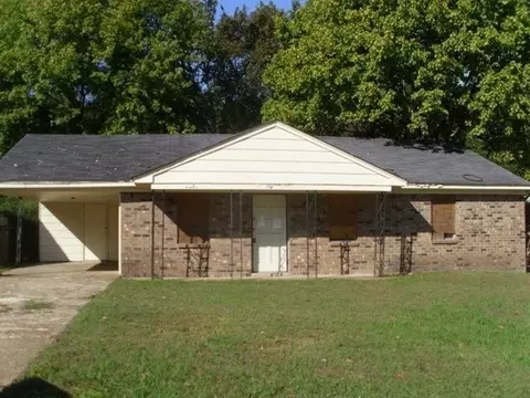 4553 Valley Stream Dr, Memphis, TN 38128
