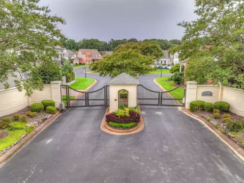 7277 Stags Leap Cir, Germantown, TN 38138