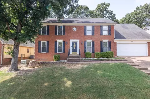 2231 Oak Hollow Ln, Cordova, TN 38016