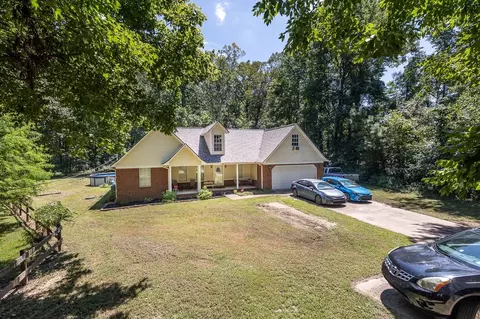 407 Rosiland Way, Millington, TN 38053