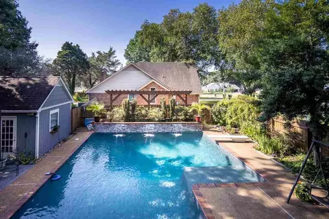375 E Powell Dr, Collierville, TN 38017 photo 4